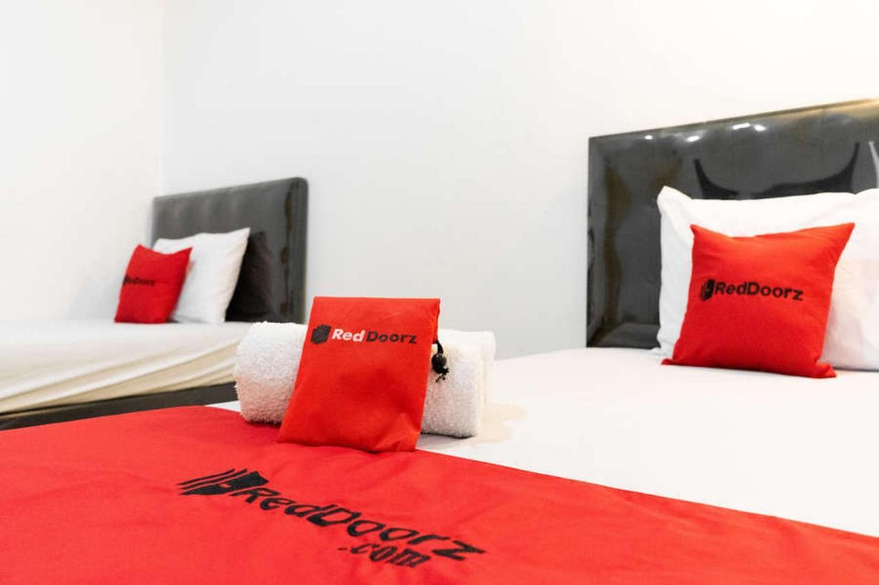 Reddoorz Near Sam Poo Kong 3 Semarang Hotel Bagian luar foto